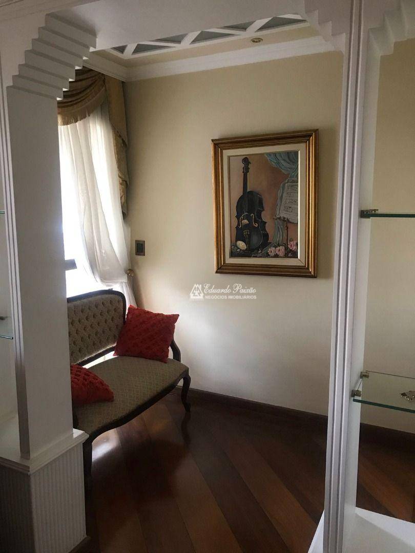 Apartamento à venda com 4 quartos, 230m² - Foto 13