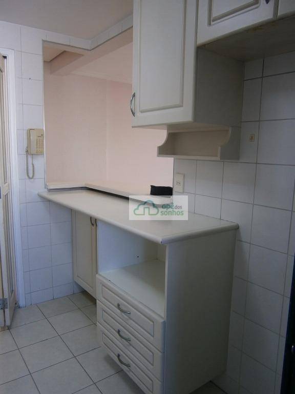 Apartamento para alugar com 2 quartos, 70m² - Foto 10