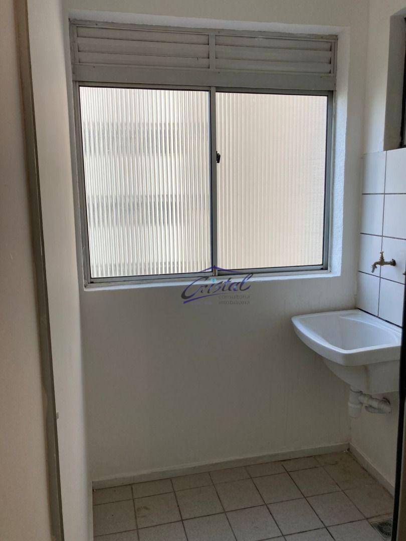 Apartamento à venda com 3 quartos, 55m² - Foto 3