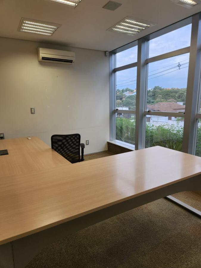 Prédio Inteiro para alugar, 250m² - Foto 1