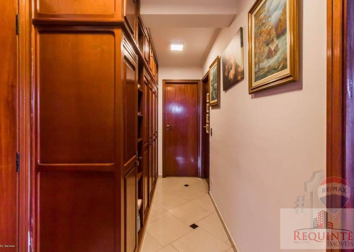 Apartamento à venda com 4 quartos, 167m² - Foto 8