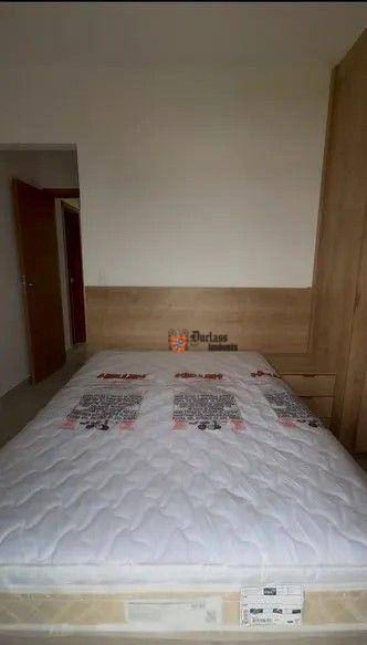 Apartamento à venda com 2 quartos, 70m² - Foto 15