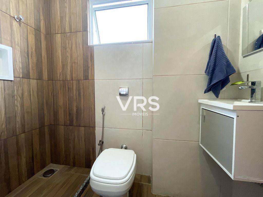 Casa de Condomínio à venda com 4 quartos, 450m² - Foto 45