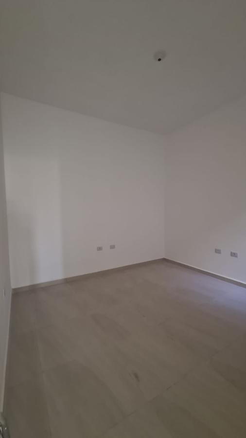 Casa à venda com 2 quartos, 52m² - Foto 12