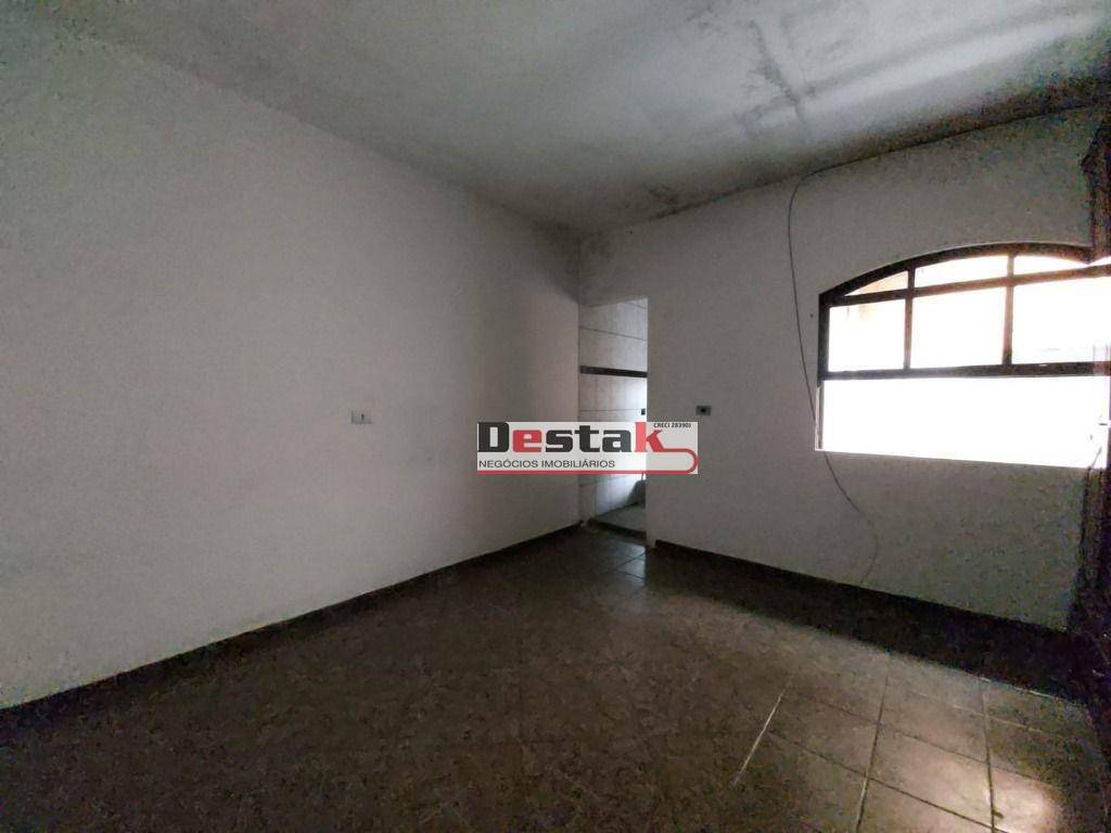 Sobrado à venda com 2 quartos, 200m² - Foto 12