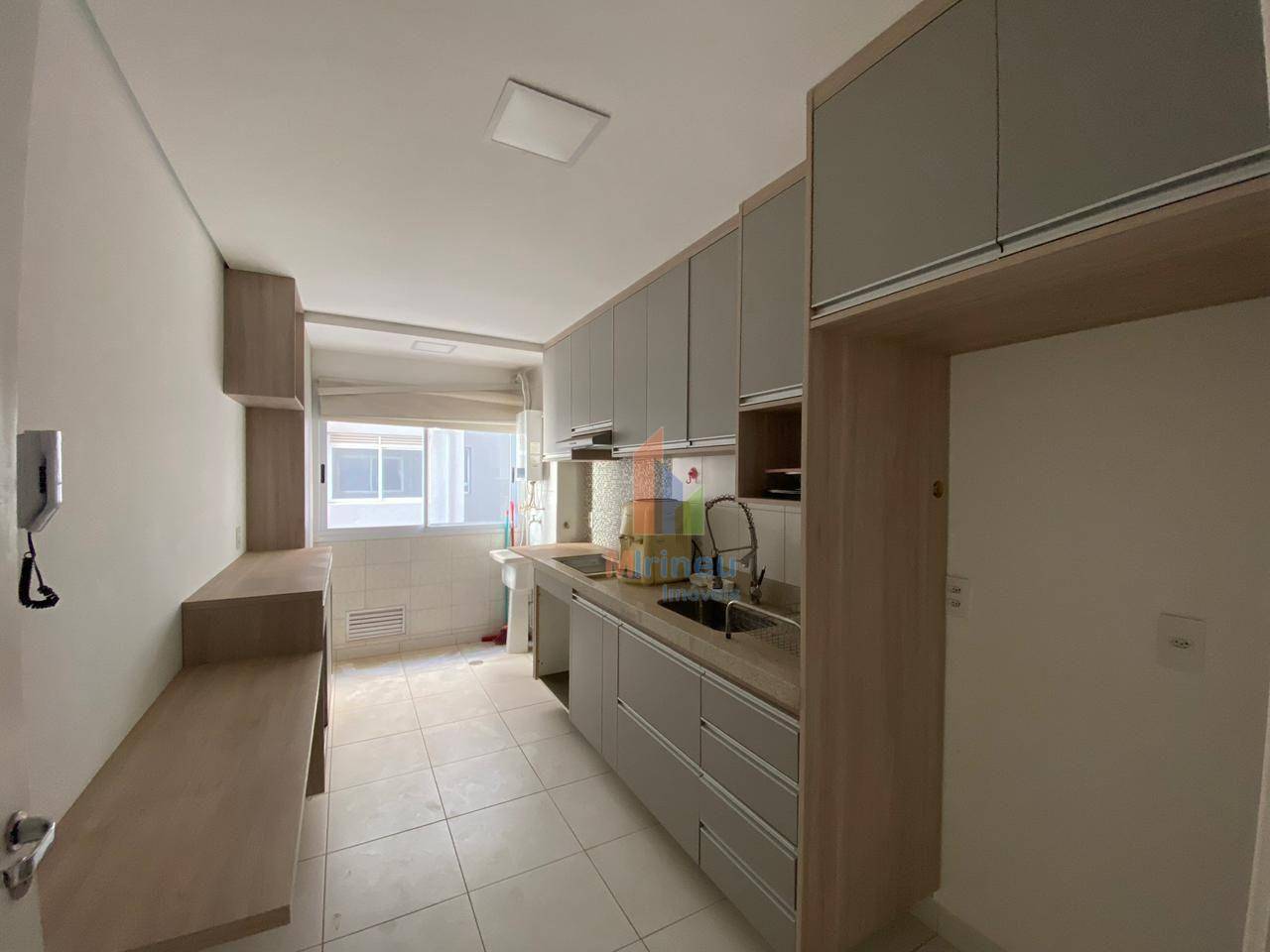 Apartamento para alugar com 2 quartos, 65m² - Foto 3