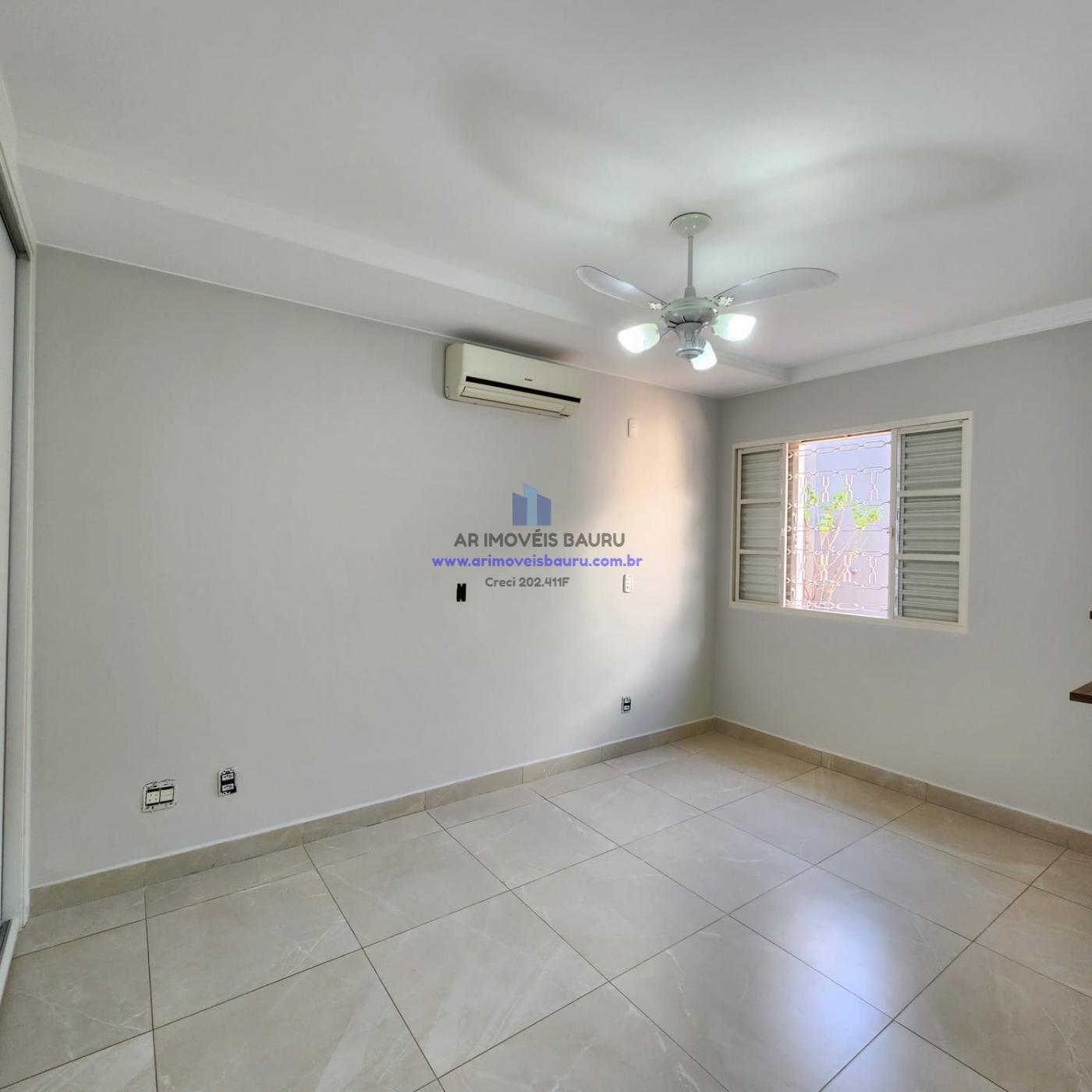 Casa à venda com 4 quartos, 260m² - Foto 13