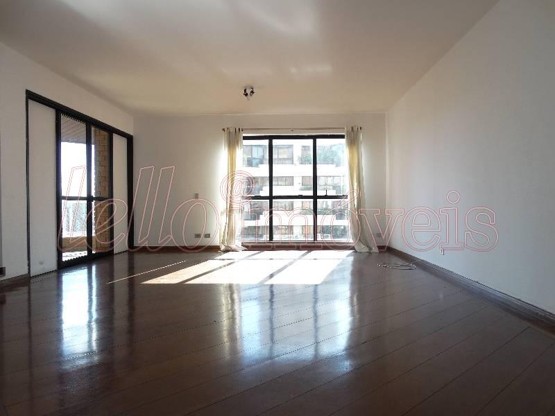 Apartamento para alugar com 4 quartos, 247m² - Foto 1