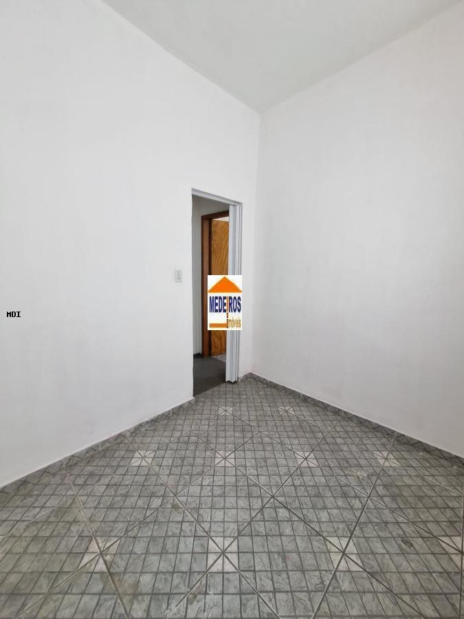 Casa para alugar com 2 quartos, 70m² - Foto 10