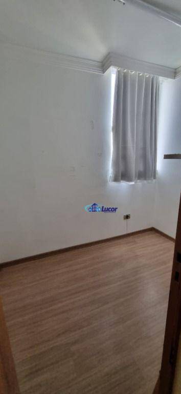 Apartamento à venda com 3 quartos, 74m² - Foto 8