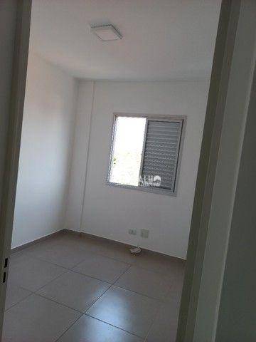 Apartamento à venda com 2 quartos, 57m² - Foto 3