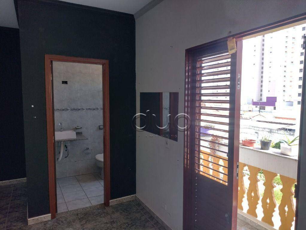 Casa à venda com 2 quartos, 303m² - Foto 12