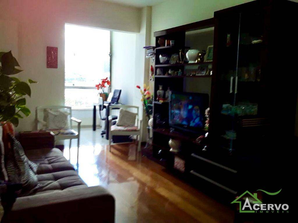 Apartamento à venda com 3 quartos, 93m² - Foto 5