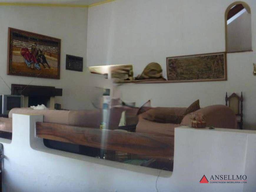 Casa de Condomínio à venda com 3 quartos, 600m² - Foto 5
