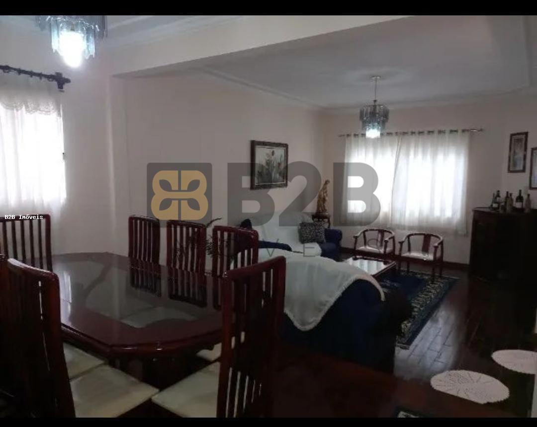 Casa à venda com 3 quartos, 196m² - Foto 3