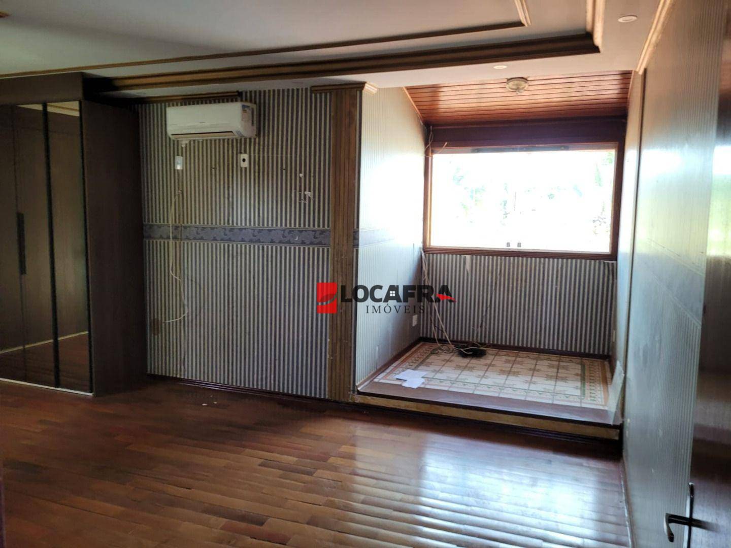 Casa à venda com 3 quartos, 700m² - Foto 25