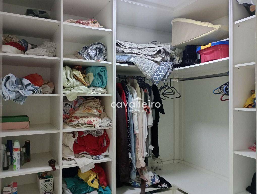 Casa à venda com 5 quartos, 220m² - Foto 36