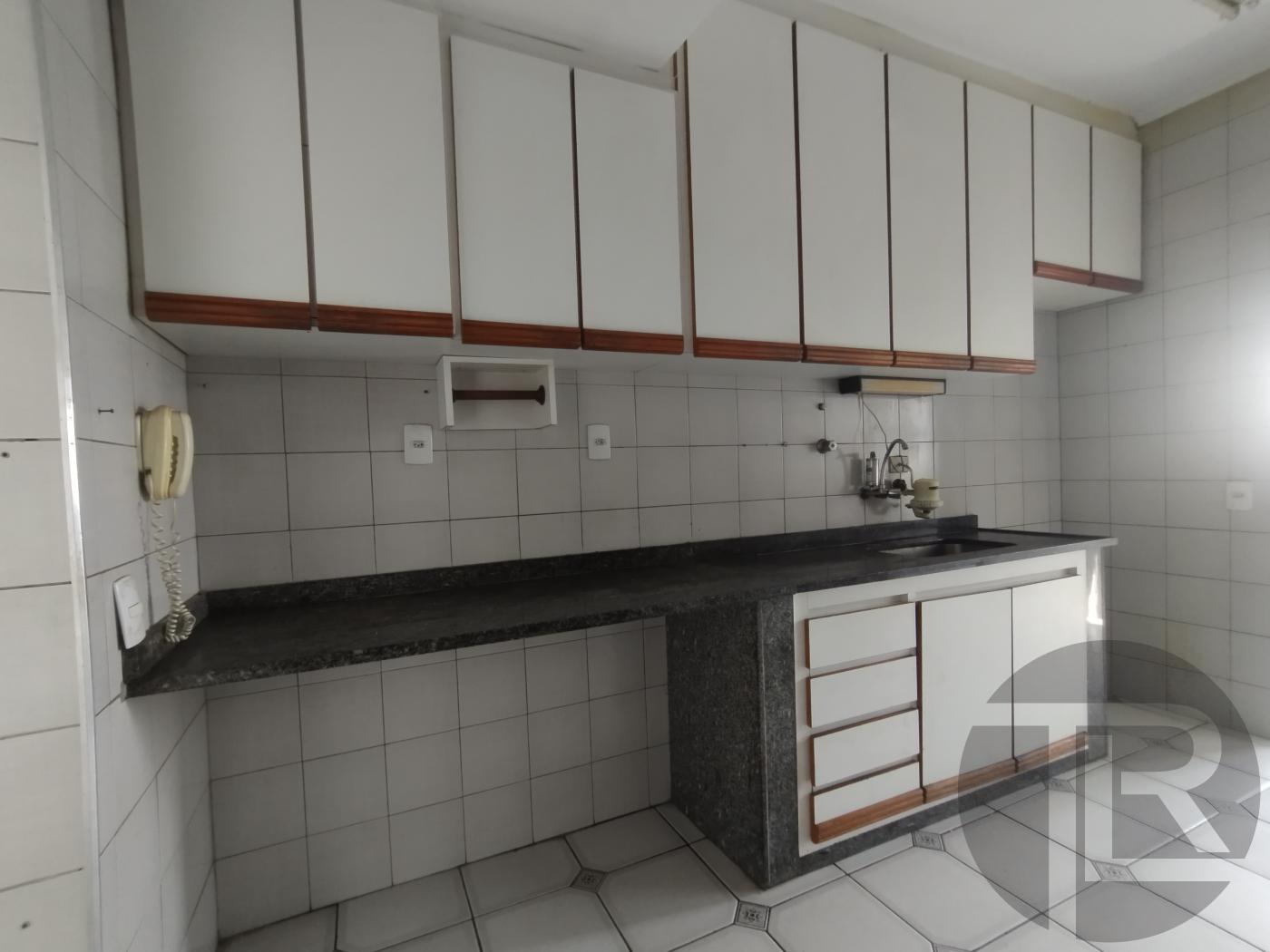 Apartamento para alugar com 2 quartos, 68m² - Foto 6