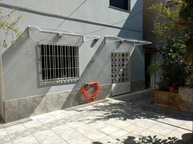 Casa à venda com 6 quartos, 350m² - Foto 1