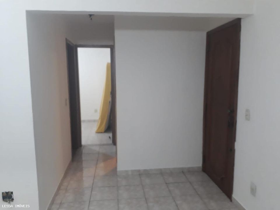 Apartamento à venda com 2 quartos, 63m² - Foto 5