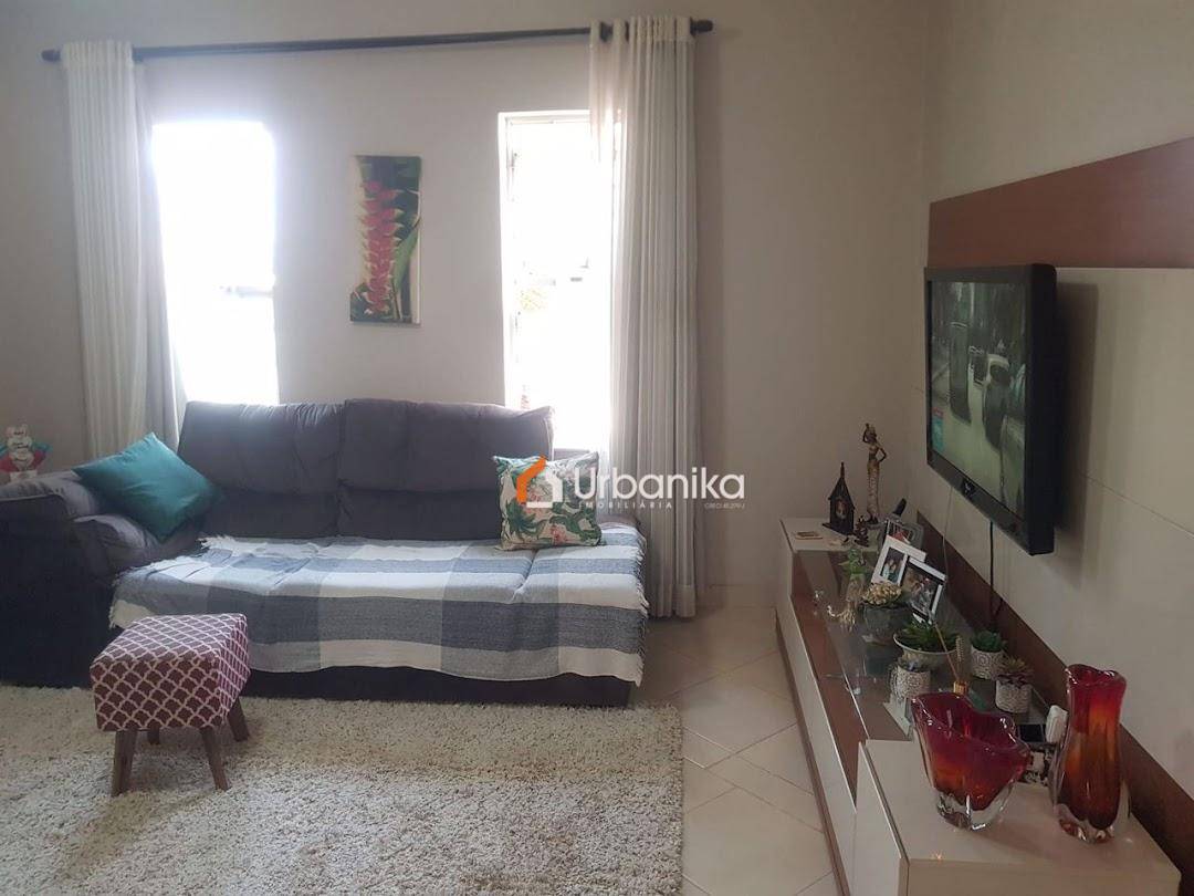 Casa, 3 quartos, 175 m² - Foto 3