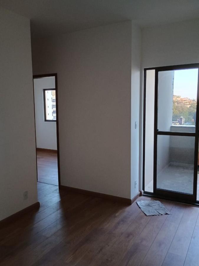 Apartamento à venda com 2 quartos, 84m² - Foto 12