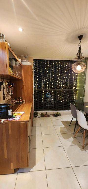 Apartamento à venda com 2 quartos, 65m² - Foto 20