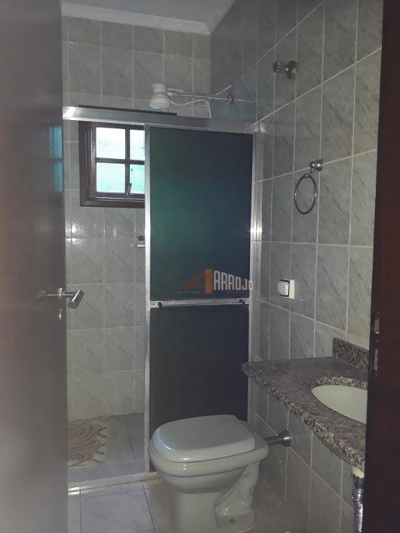Sobrado à venda com 3 quartos, 200m² - Foto 6