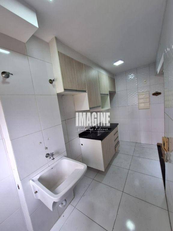 Apartamento à venda com 2 quartos, 48m² - Foto 18