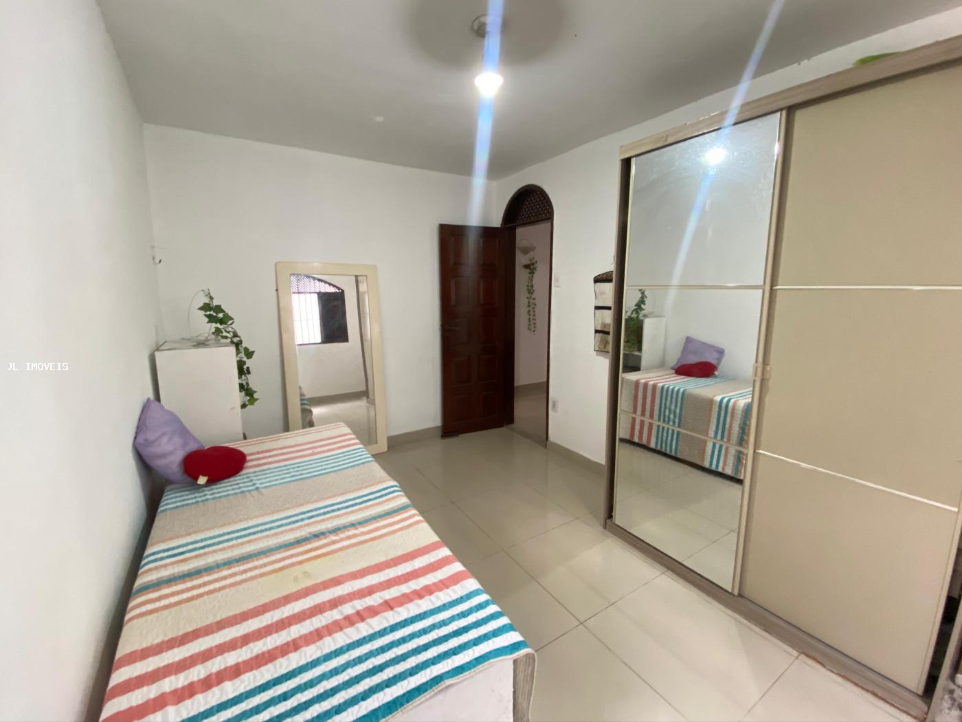 Casa à venda com 3 quartos, 305m² - Foto 10