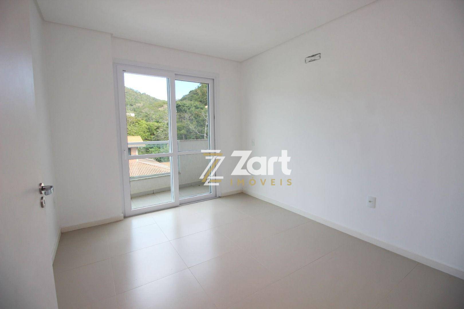 Apartamento à venda com 3 quartos, 142m² - Foto 12