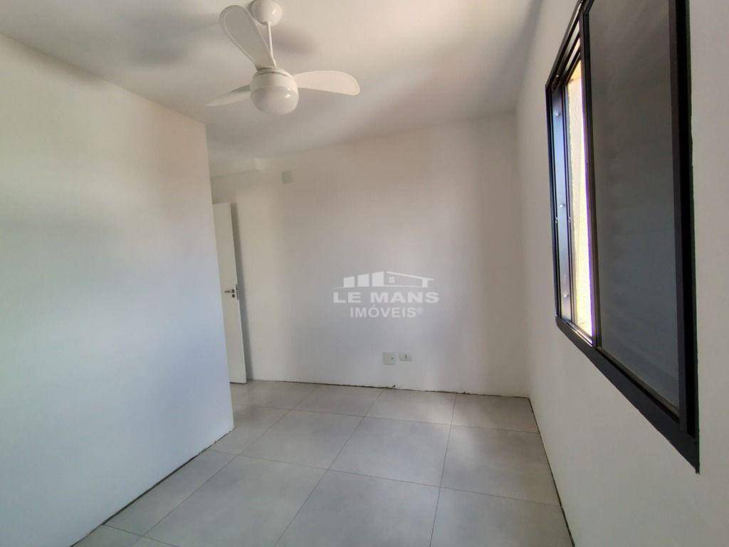 Apartamento à venda com 2 quartos, 58m² - Foto 4