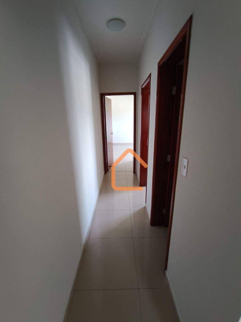 Apartamento para alugar com 2 quartos, 65m² - Foto 7