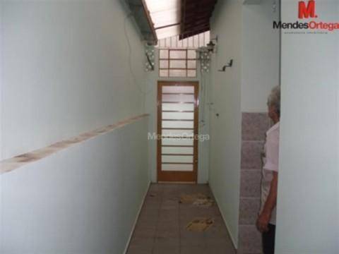 Casa à venda com 3 quartos, 100m² - Foto 4