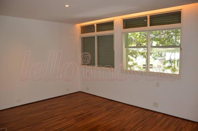 Apartamento à venda com 3 quartos, 140m² - Foto 11