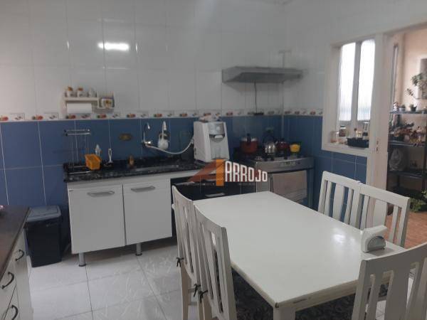 Sobrado à venda com 3 quartos, 148m² - Foto 9