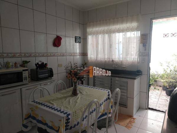 Casa à venda com 2 quartos, 35m² - Foto 25