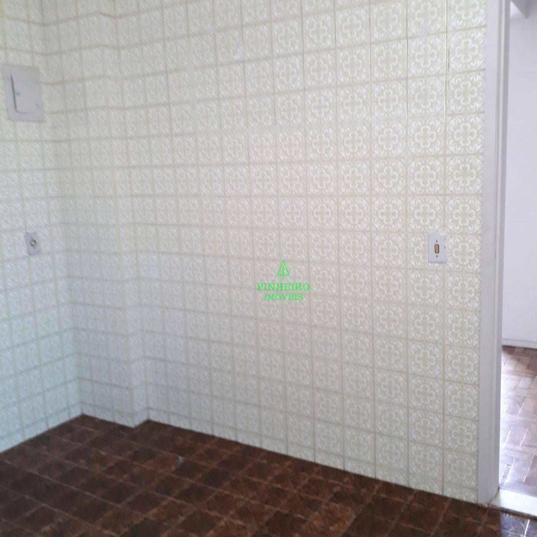 Apartamento à venda com 2 quartos, 80m² - Foto 11