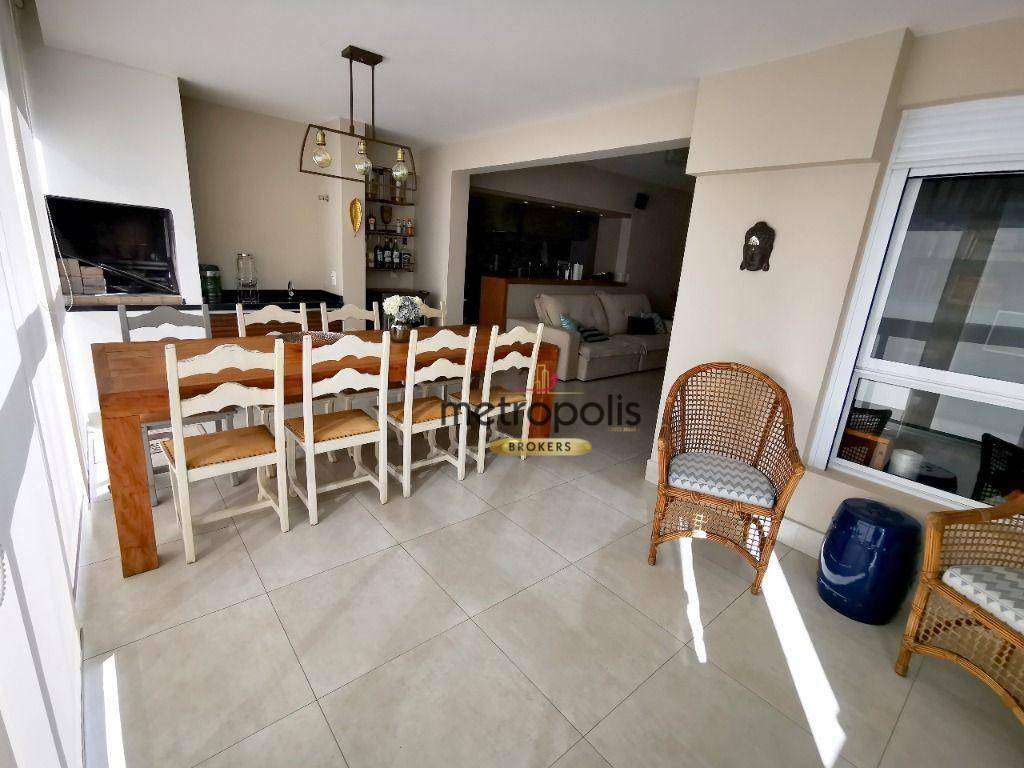 Apartamento à venda com 3 quartos, 124m² - Foto 1