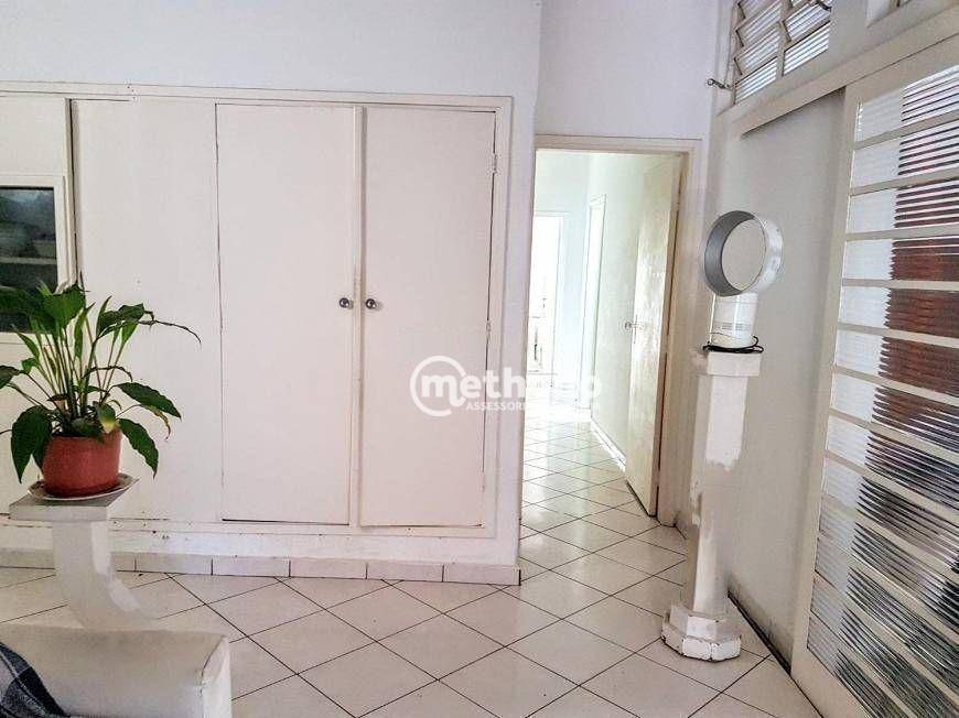 Casa à venda com 3 quartos, 196m² - Foto 7