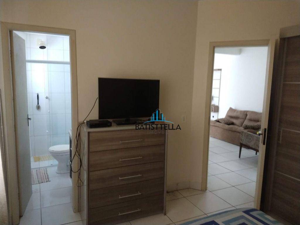 Apartamento à venda com 2 quartos, 67m² - Foto 5