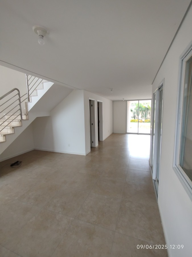 Casa de Condomínio para alugar com 3 quartos, 215m² - Foto 18