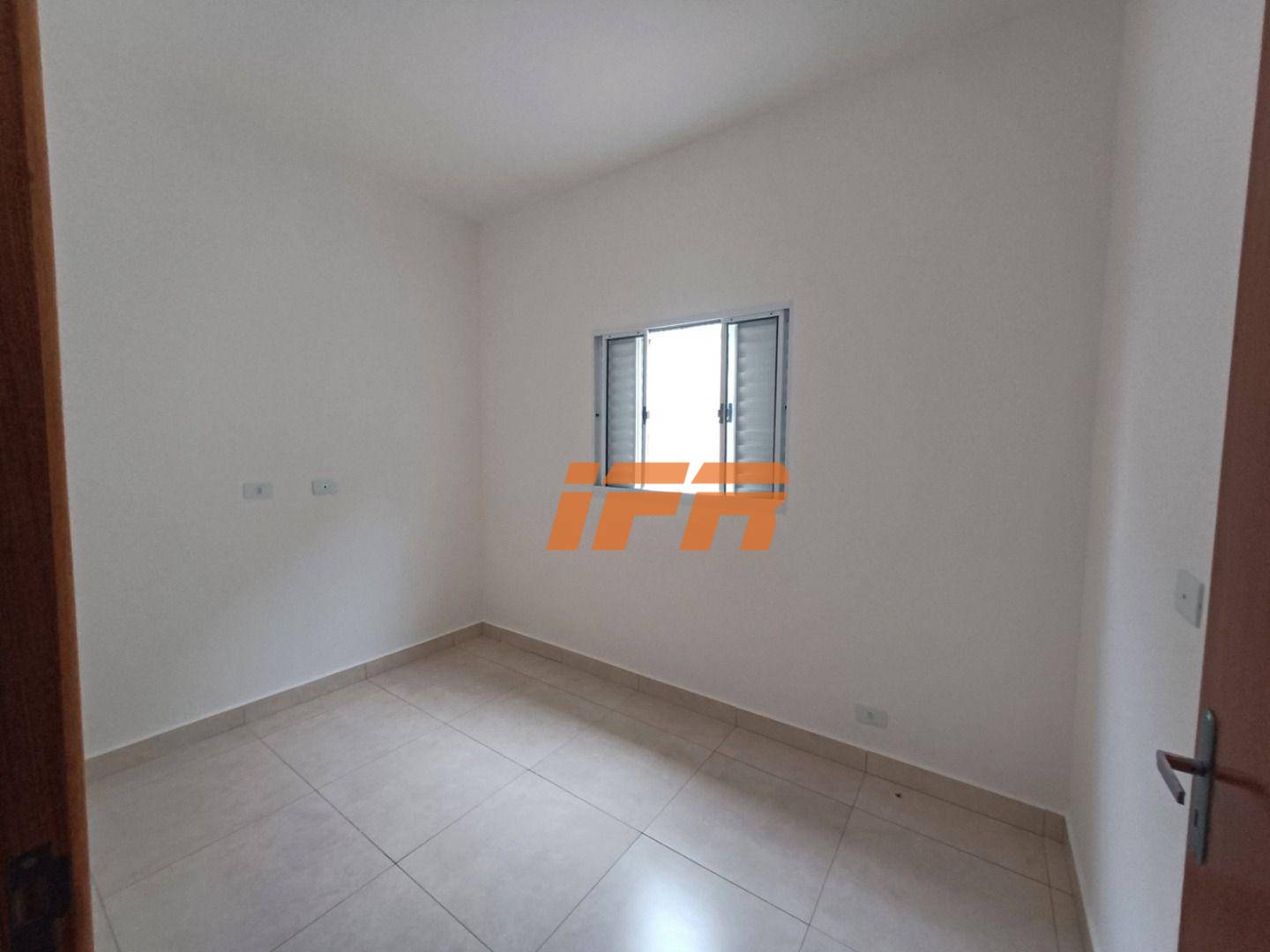 Casa à venda com 2 quartos, 57m² - Foto 10