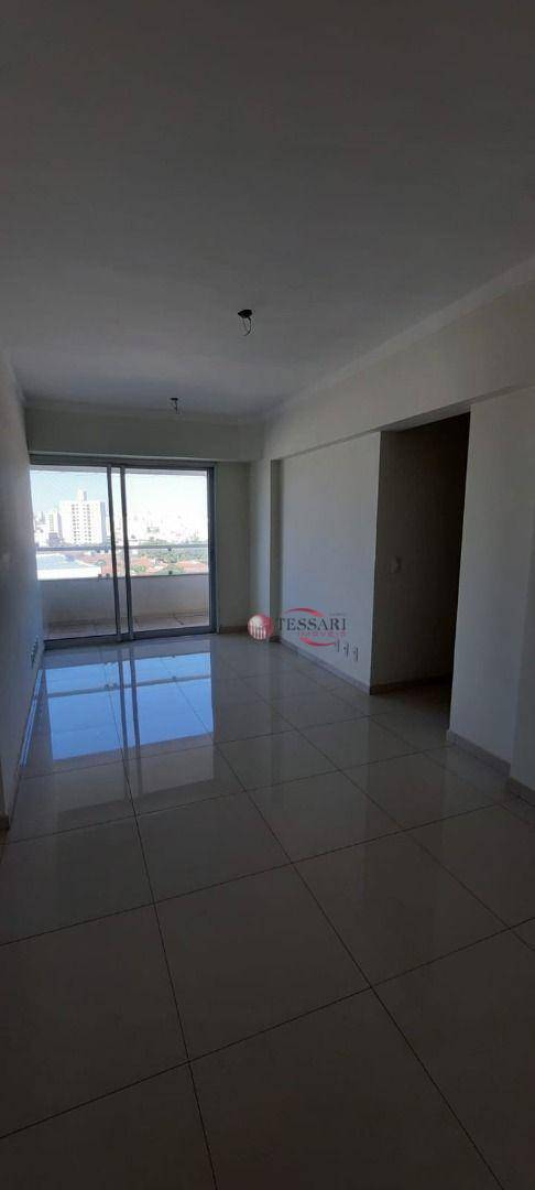 Apartamento à venda com 3 quartos, 75m² - Foto 2