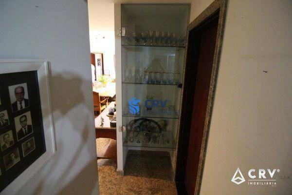 Apartamento à venda com 3 quartos, 210m² - Foto 25