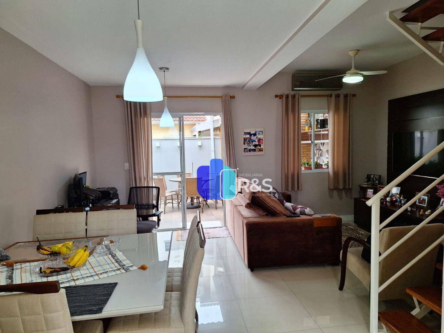 Casa à venda com 3 quartos, 83m² - Foto 2