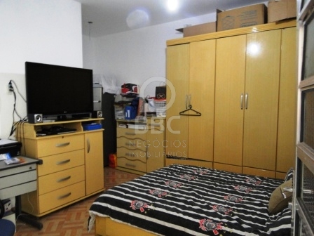 Casa à venda com 3 quartos, 335m² - Foto 2