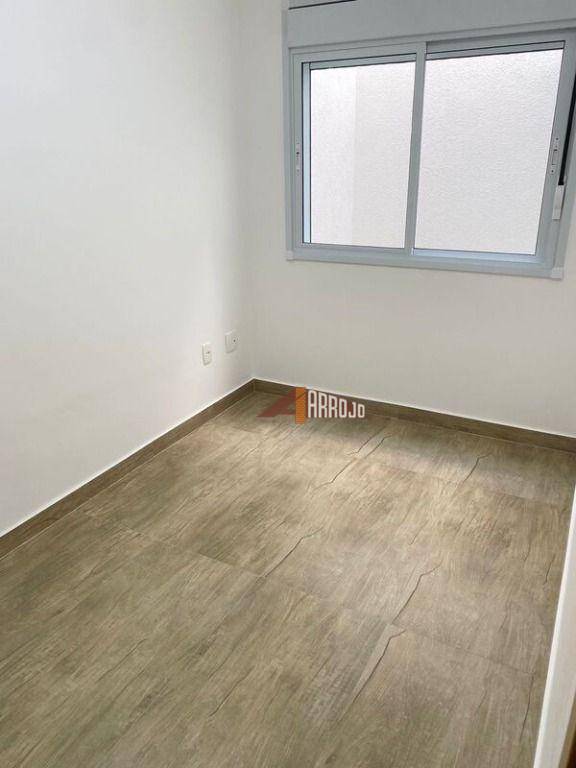 Sobrado à venda com 3 quartos, 200m² - Foto 23