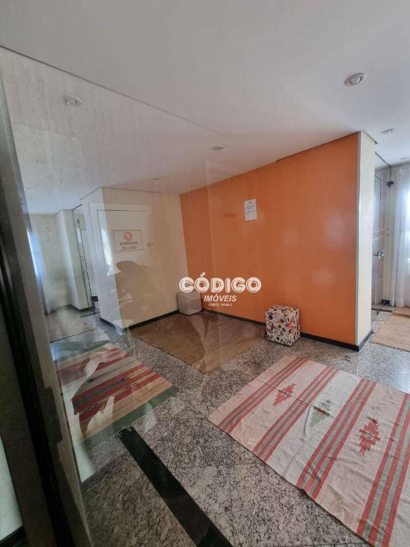 Apartamento à venda com 3 quartos, 64m² - Foto 17