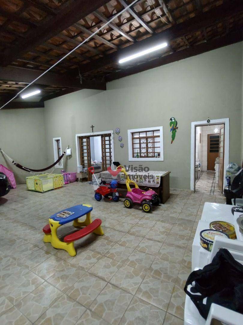 Casa à venda com 3 quartos, 150m² - Foto 2